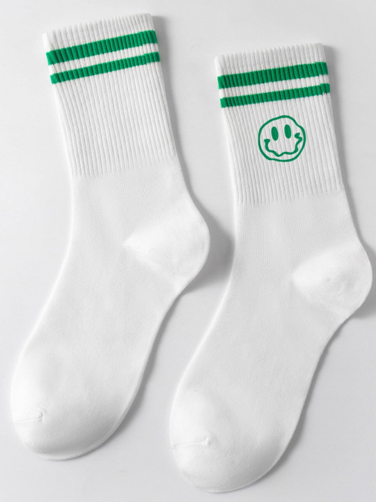 1 Pair Men's Mid-calf Socks With Smiling Face & Green Double Stripe Patterns, Breathable & Odor-resistant, Suitable For Daily Wear And Outdoor Activities