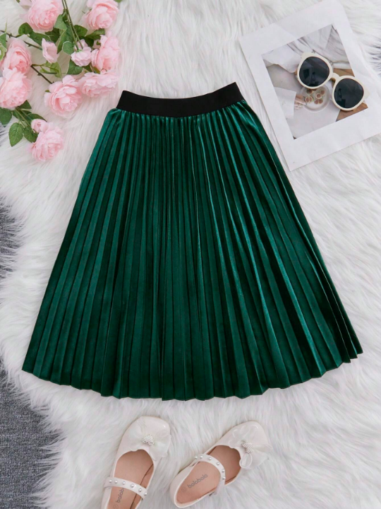 Tween Girl Solid Velvet Pleated Skirt