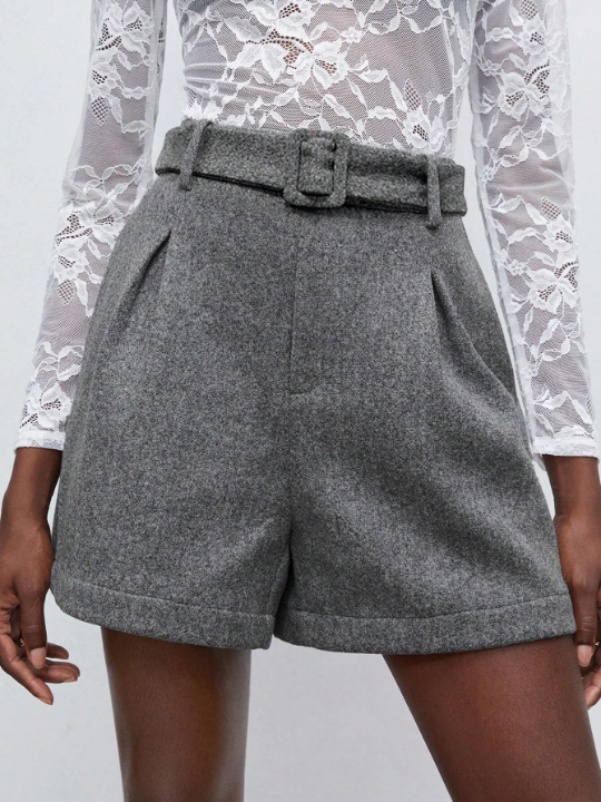 Maija High Waist Plicated Detail Shorts