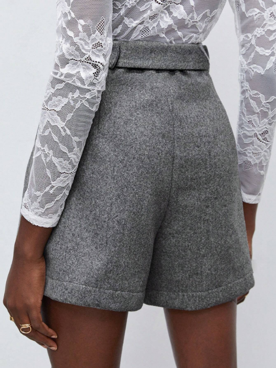 Maija High Waist Plicated Detail Shorts