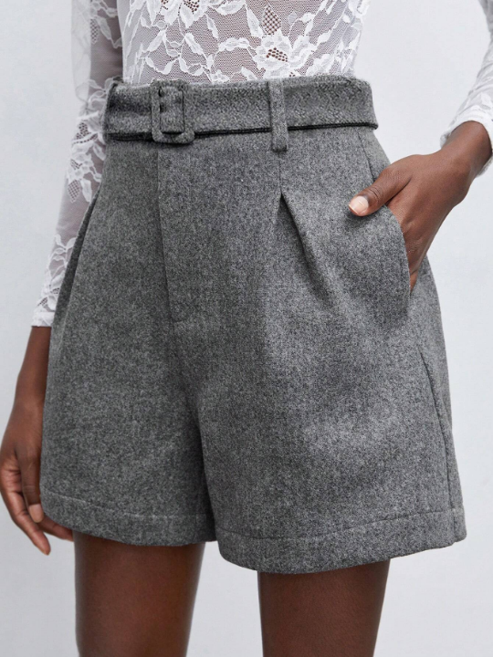 Maija High Waist Plicated Detail Shorts