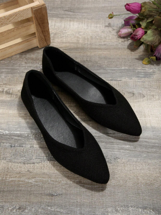 Spring/autumn Fashionable Black Ladies Flat Pointed Toe Shoes, Versatile