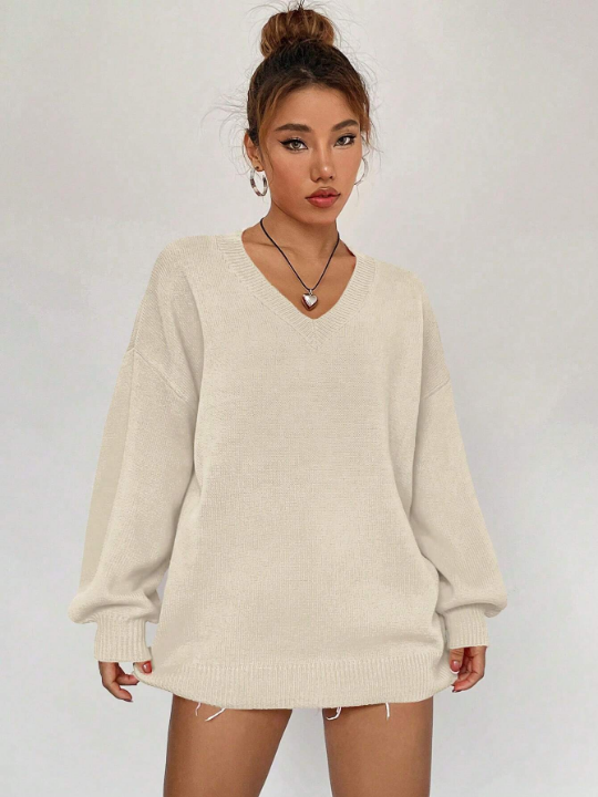 Qutie Solid V Neck Drop Shoulder Sweater