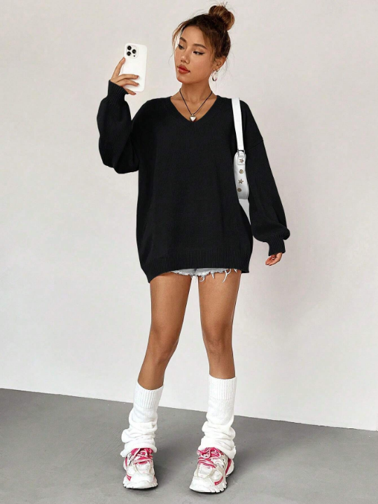 Qutie Solid Drop Shoulder V Neck Sweater