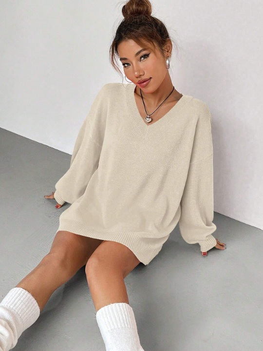 Qutie Solid V Neck Drop Shoulder Sweater