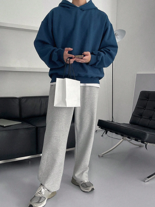 DAZY Men Solid Drop Shoulder Hoodie