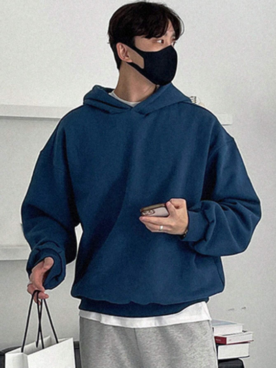DAZY Men Solid Drop Shoulder Hoodie