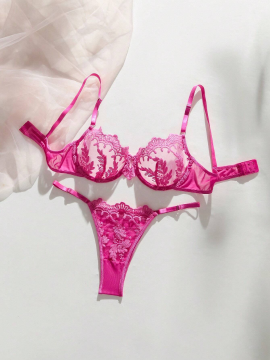 Pure Desire Floral Lace Underwire Lingerie Set