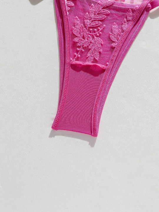 Pure Desire Floral Lace Underwire Lingerie Set