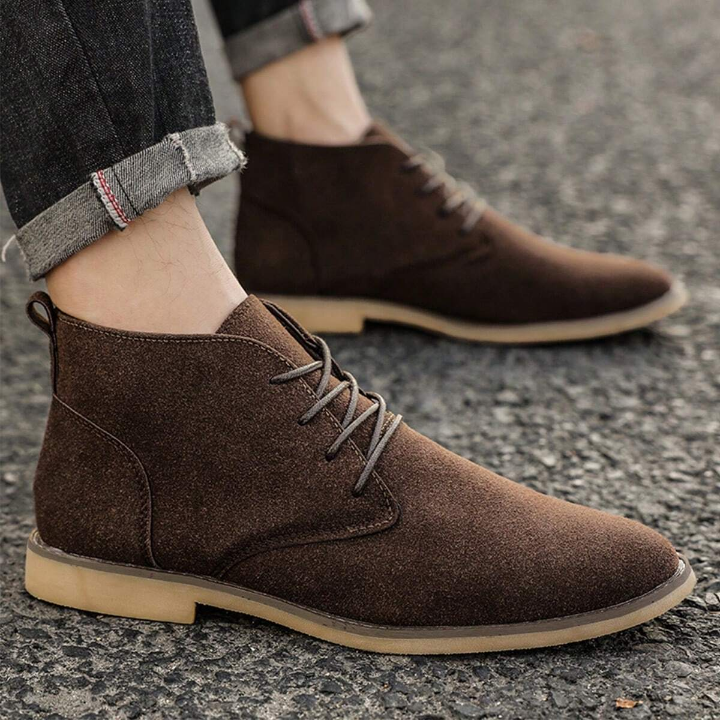 Men's Retro Boots For Four Seasons, Plus Size, Suede Upper, Lace-Up High-Top Shoes (Thin Style, One Size Smaller)