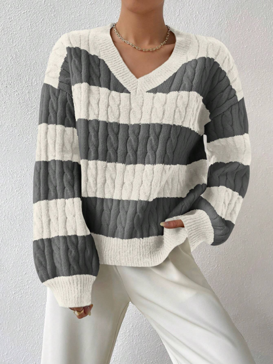 Essnce Two Tone Cable Knit Drop Shoulder Sweater