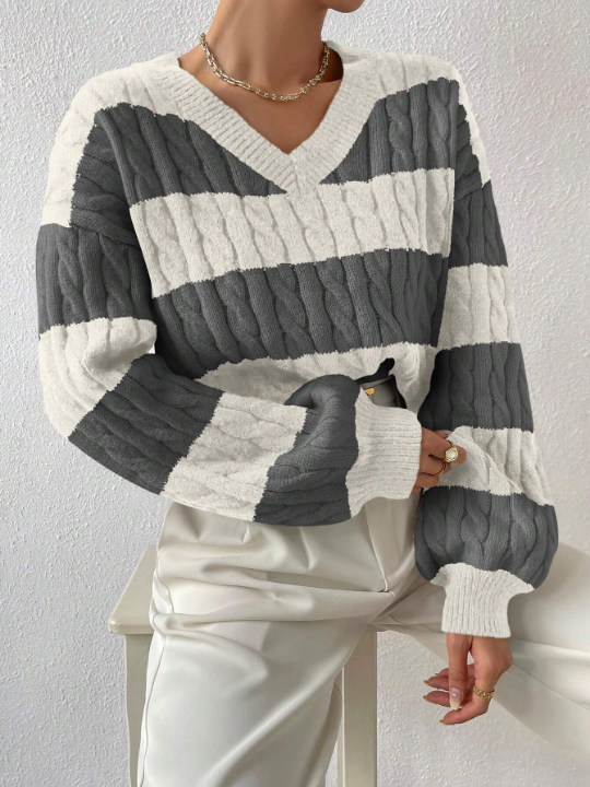 Essnce Two Tone Cable Knit Drop Shoulder Sweater