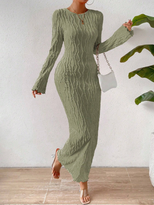 Essnce Solid Flare Sleeve Lettuce Hem Bodycon Dress