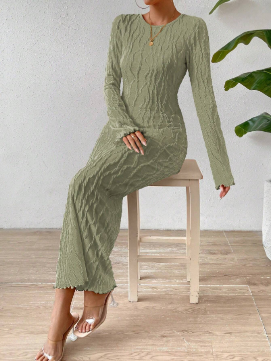 Essnce Solid Flare Sleeve Lettuce Hem Bodycon Dress