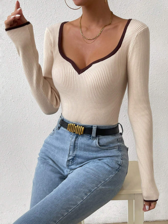 Essnce Contrast Binding Sweetheart Neck Ribbed Knit Sweater