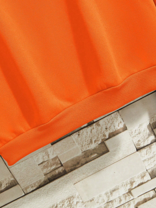 Men Solid Round Neck Sweatshirt Without Necklace