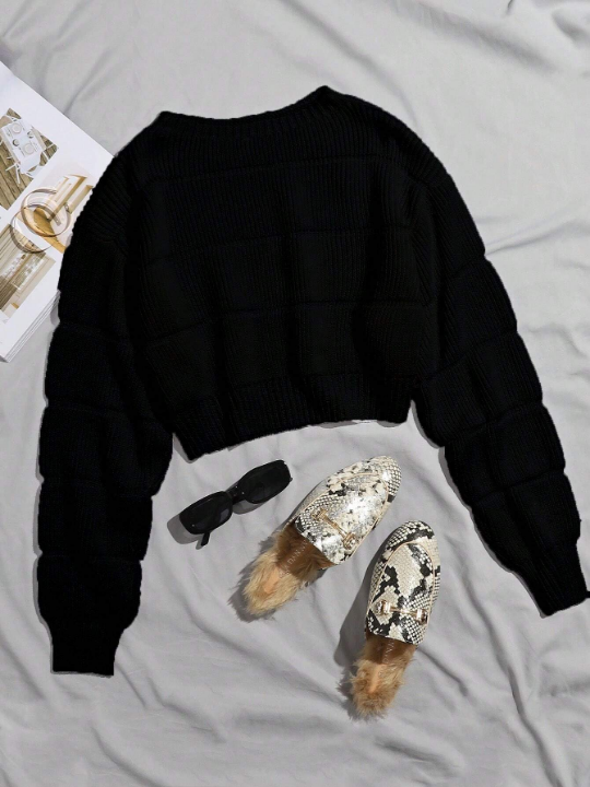 Essnce Ribbed Knit Solid Crop Sweater