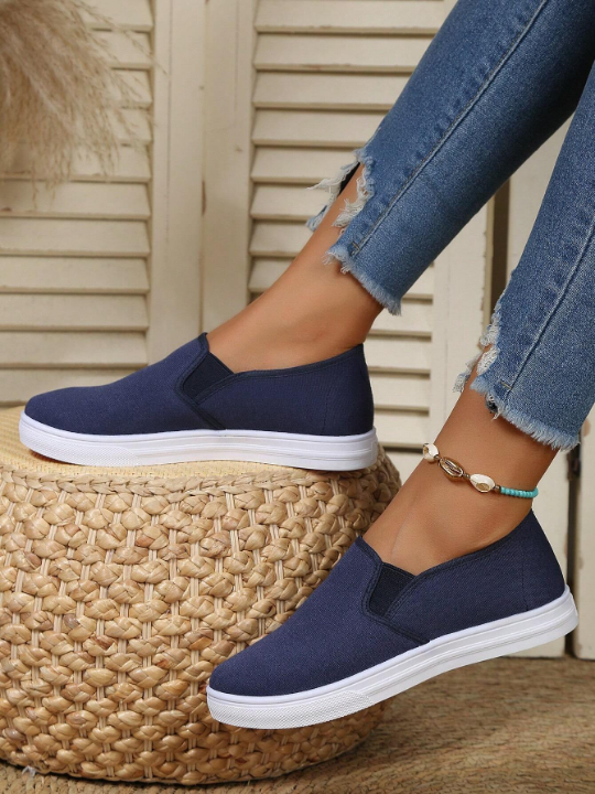 Simple Slip-on Women's Casual Sports Shoes