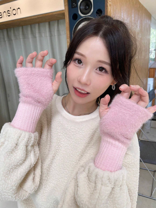 DAZY Regular Knitted Gloves