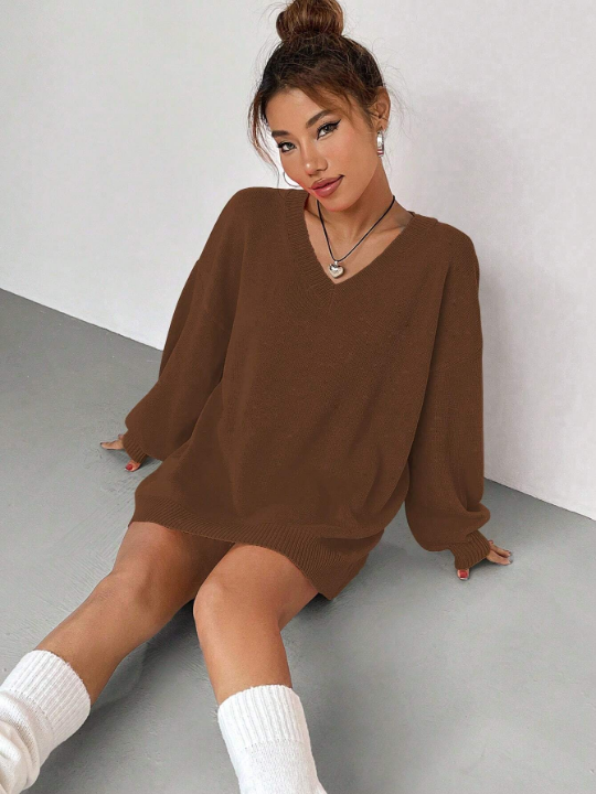 Qutie Solid Drop Shoulder V Neck Sweater