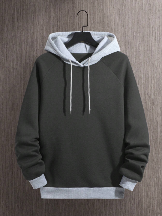 Men Colorblock Raglan Sleeve Drawstring Thermal Lined Hoodie