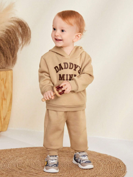 Cozy Cub Baby Boy Letter Graphic Kangaroo Pocket Hoodie & Sweatpants