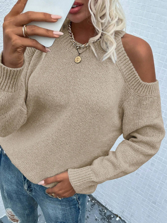 LUNE Cold Shoulder Solid Sweater