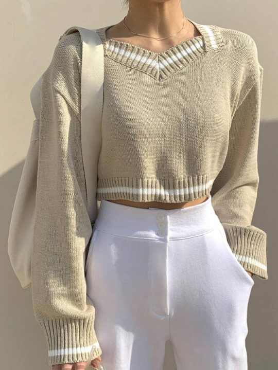 DAZY Striped Trim Drop Shoulder Crop Sweater