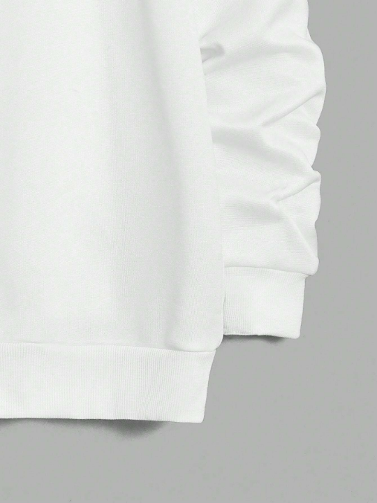 Manfinity Homme Men Wave & Floral Graphic Hoodie