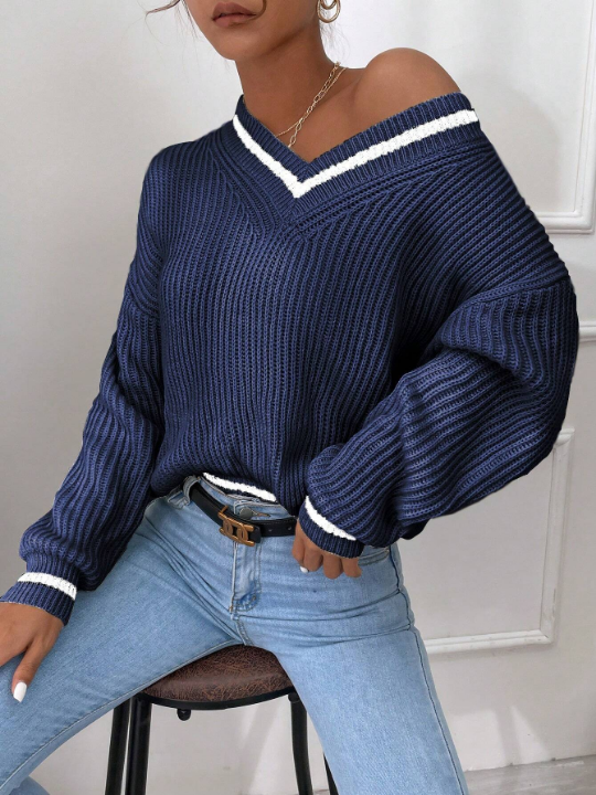 Striped Trim Drop Shoulder Cricket Sweater