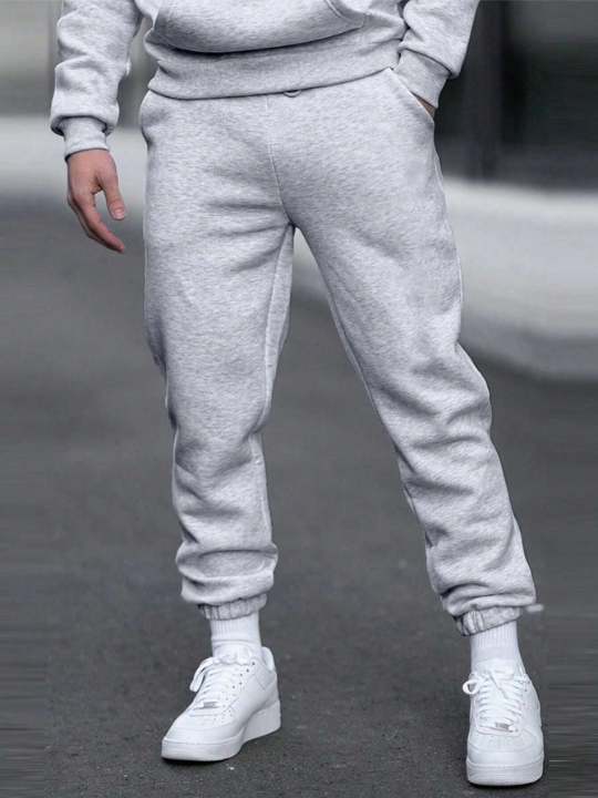 Men Solid Slant Pocket Sweatpants