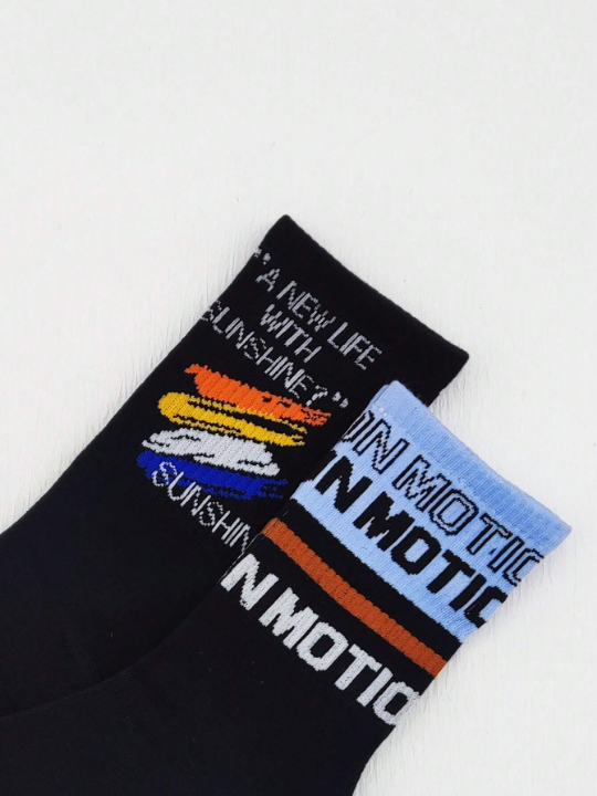 5pairs/set Random Men's Black Letter, Stripe, Dinosaur & Robot Patterned Mid-calf Socks For Skateboarding, Autumn & Winter