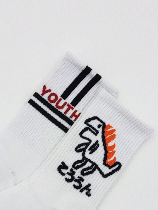 5pairs/set Men's Random White Letter Striped Dino & Robot Print Skateboard Sport Mid-calf Socks