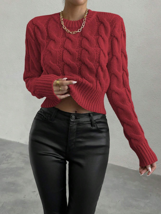 Essnce Cable Knit Crop Sweater