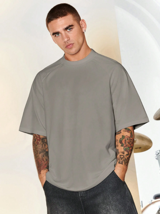 Manfinity Hypemode Men's Round Neck Short Sleeve T-shirt