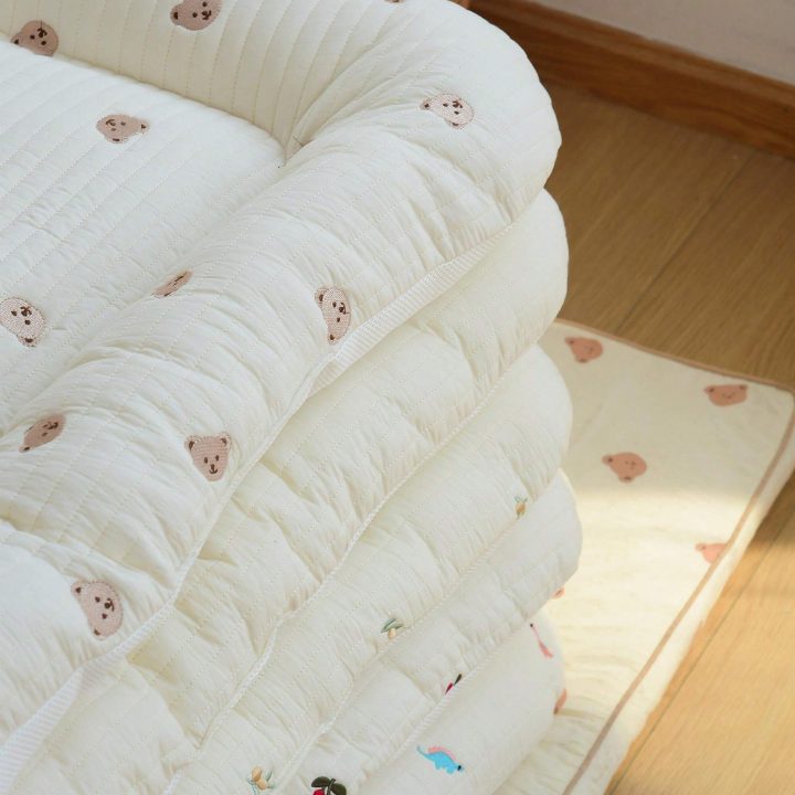 Baby Plant Embroidery Portable Crib Mattress