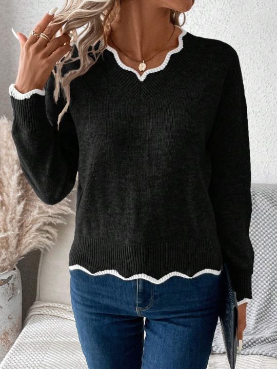 LUNE Contrast Scallop Trim Drop Shoulder Sweater