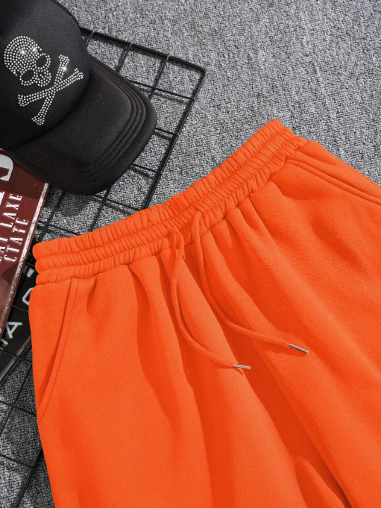 Men Drawstring Waist Slant Pocket Shorts