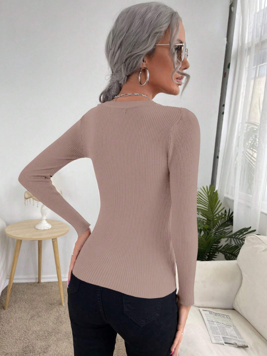 Frenchy Slim Fit Solid Color Knitted Sweater With Round Neckline And Ribbed Hem