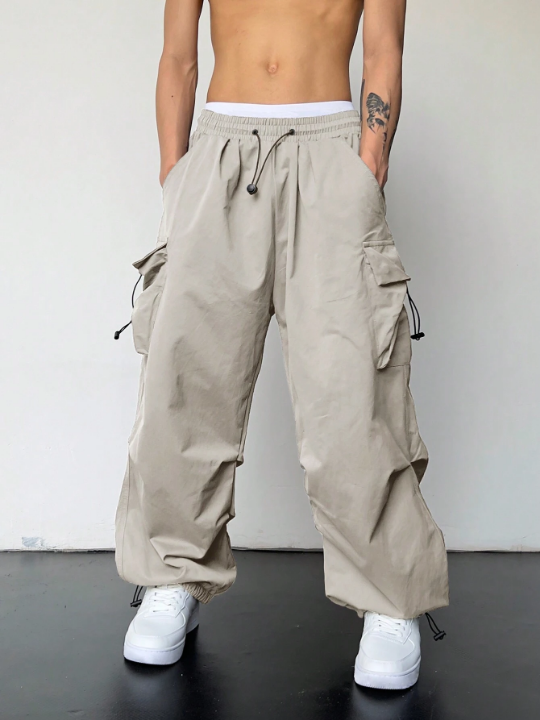 Manfinity EMRG Men Flap Pocket Side Drawstring Waist Oversize Cargo Pants