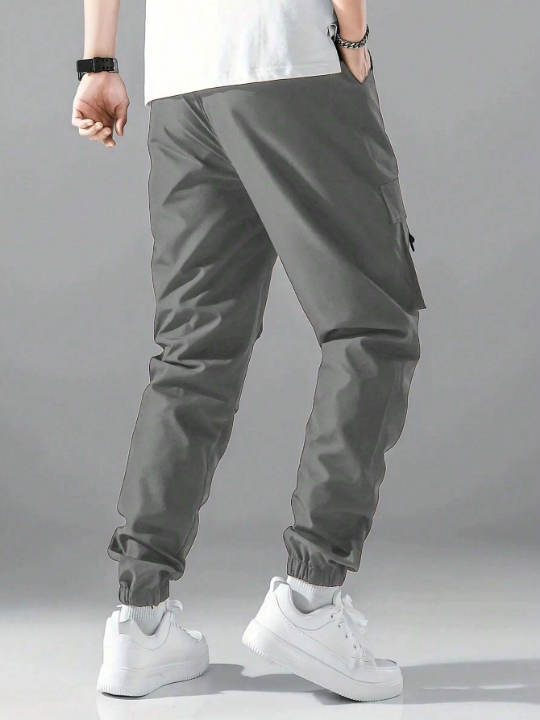 Men Letter Graphic Flap Pocket Drawstring Waist Cargo Pants