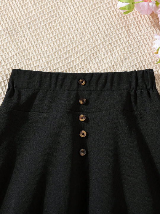 Tween Girl Button Design Skirt