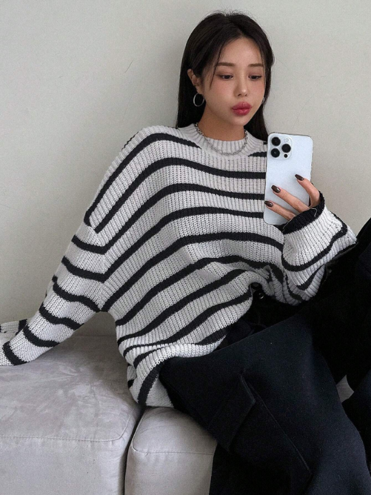 DAZY Striped Pattern Drop Shoulder Sweater