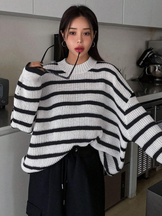 DAZY Striped Pattern Drop Shoulder Sweater