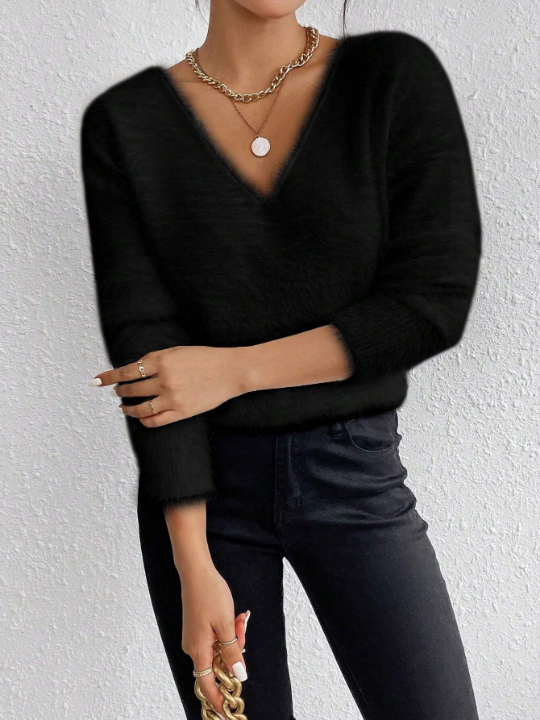 Essnce Solid V Neck Drop Shoulder Sweater