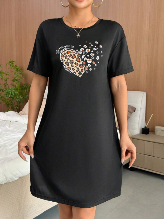 Heart & Slogan Graphic Nightdress