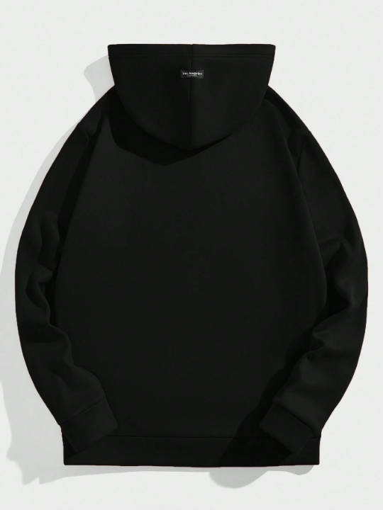 Manfinity Hypemode Men Letter Graphic Kangaroo Pocket Hoodie