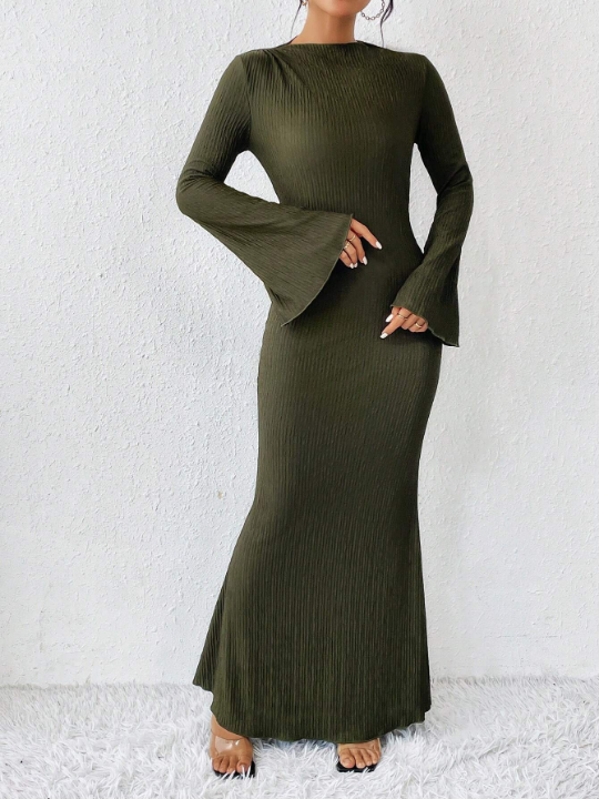 Priv Solid Color Long Bell Sleeve Women's Dress