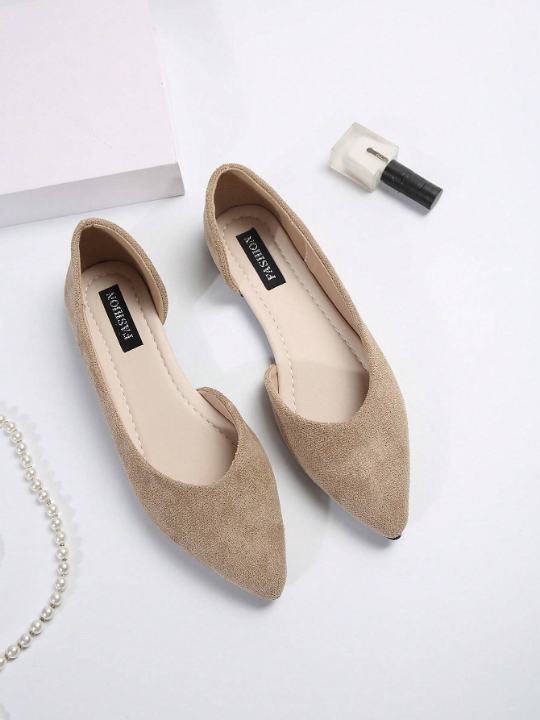 New Spring/summer Fashion Women's Pointed Toe Flat Faux Suede Perforated Slip-on Shoes, Comfortable And Anti-slip