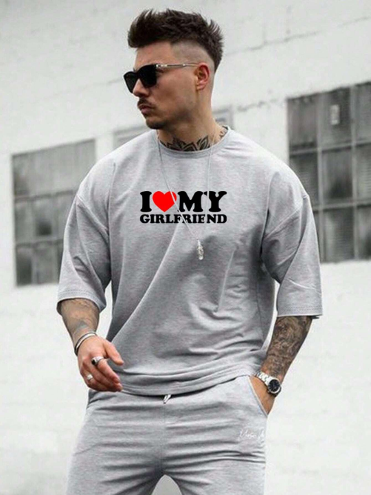 Men's Fashionable Casual Round Neck Short Sleeve T-shirt With Word Print